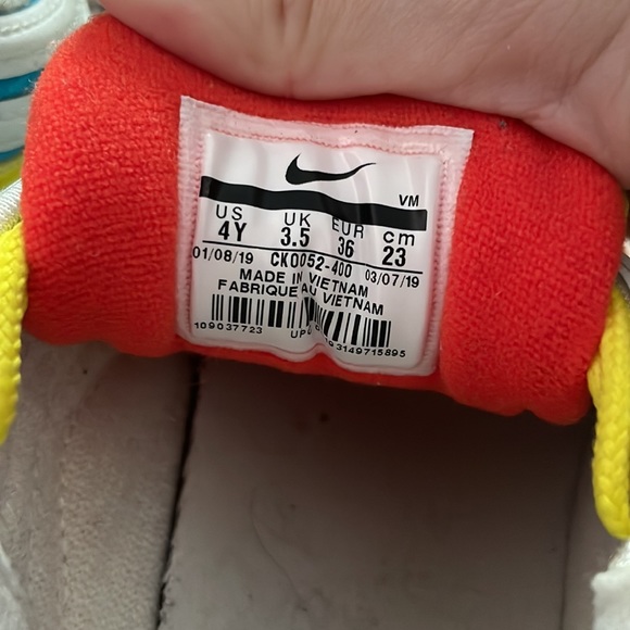 Nike Air max tennis shoes size 4 US - Picture 6 of 7